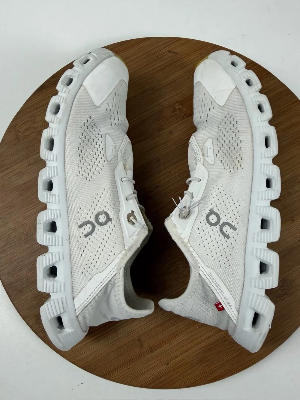 On Running lightweight knit